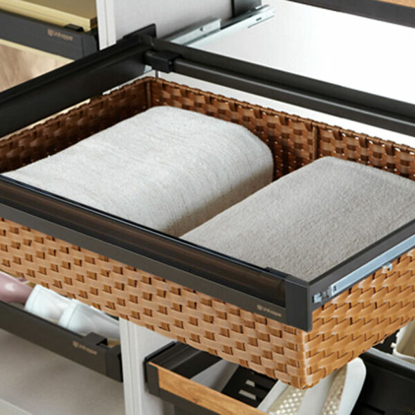 (24513) Unihopper NAKA выдвижн. корз. из ПВХ ротанга, стекл. лицевая панель, в базу 800 мм, 764 * 443*170