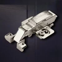 (20279) Петля накл. для алюм. проф. UNIHOPPER, 45мм, с декор.накл.