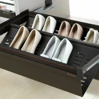 (24522) Unihopper NAKA выдвижн. полка для обуви, стекл. передняя панель, в базу 600 мм, 564 * 443 * 180